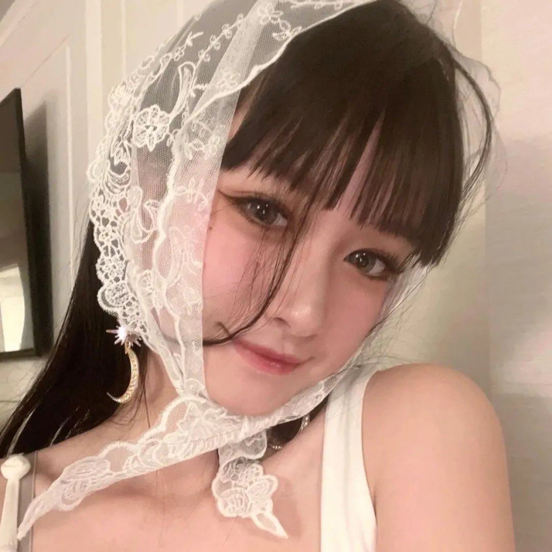 雪中的奇羊